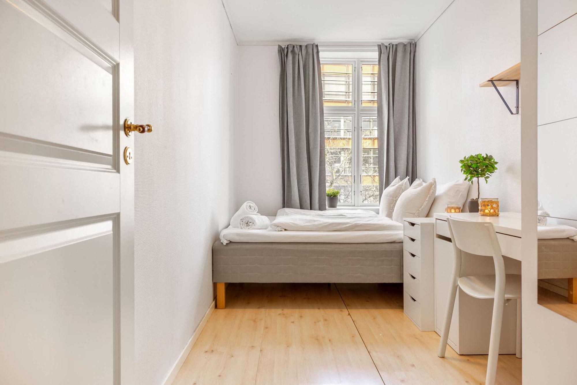 Heimby Homes - Four Bedroom Free Wifi Appartement